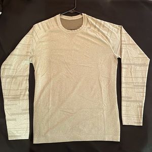 Lululemon Metal Vent-Tech Tee Shirt
